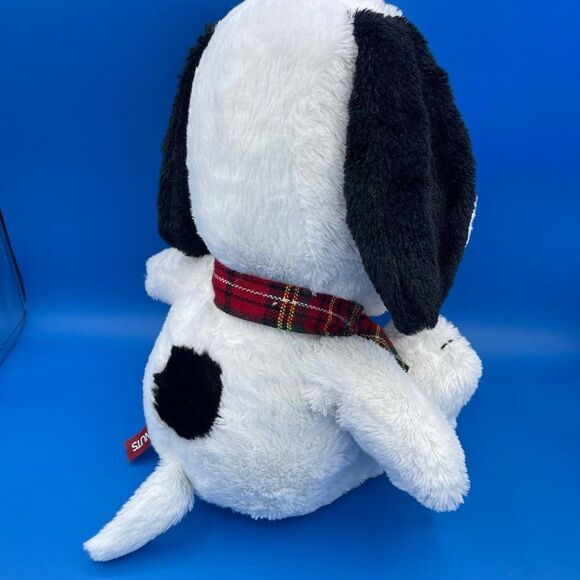 Vintage PEANUTS Branded Plush Merry Christmas Plaid Scarf Snoopy Stuffed Toy 18" - Picture 3 of 9